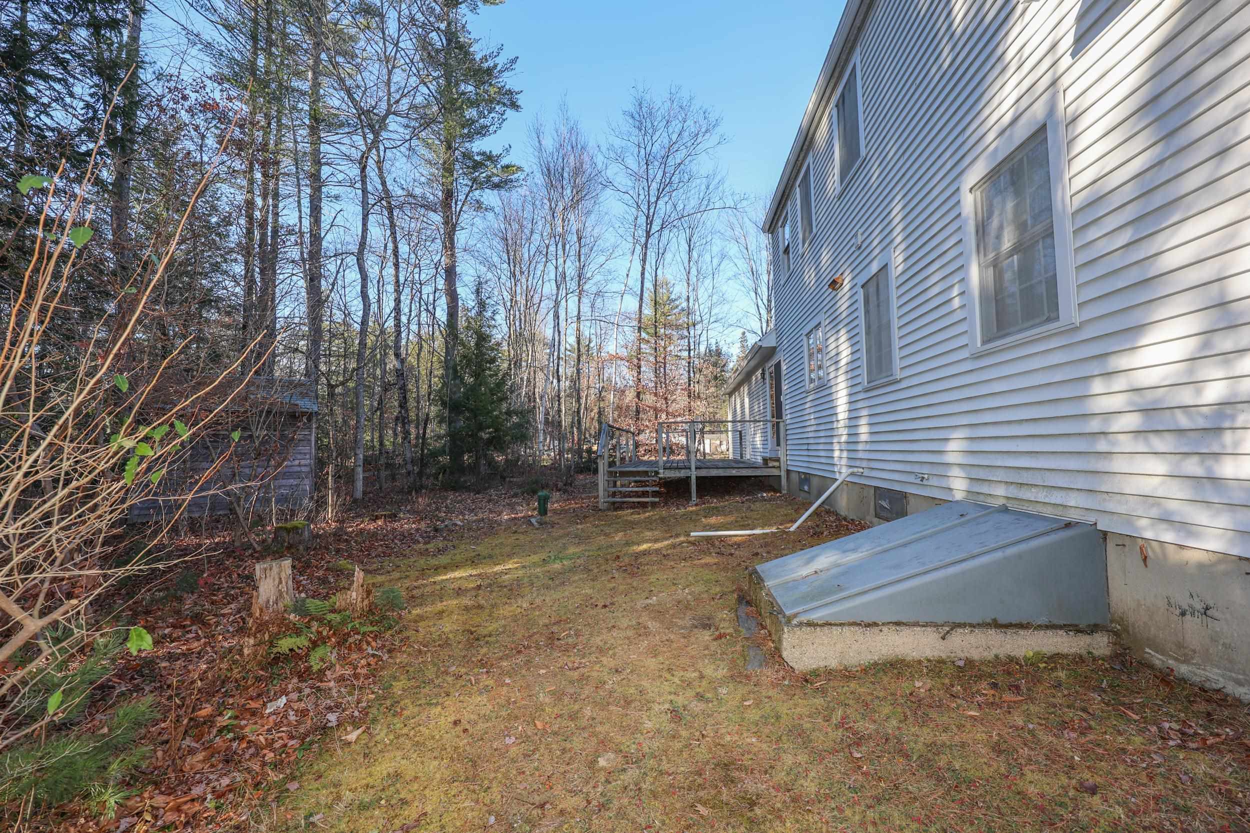10 Woodland Circle