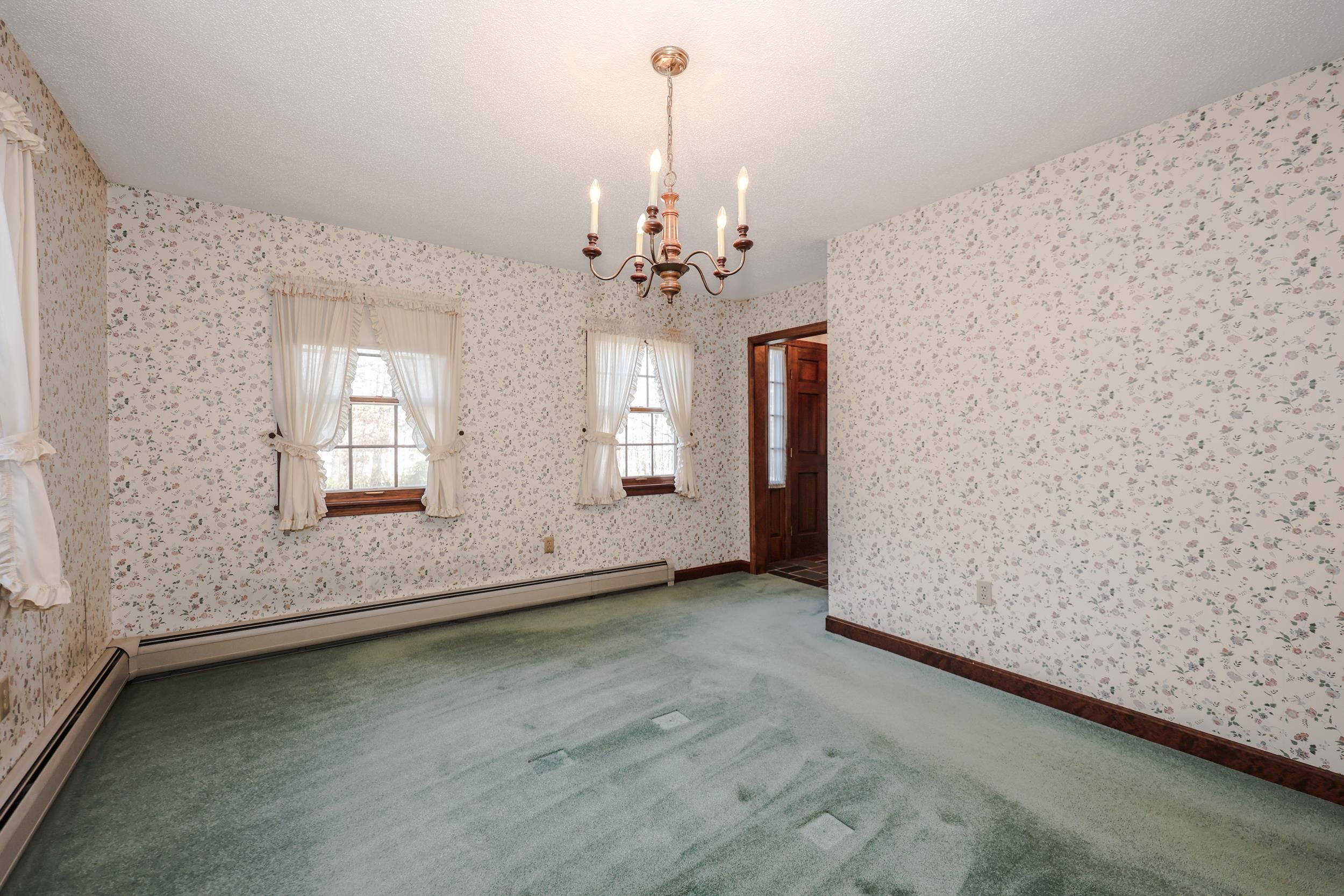 10 Woodland Circle