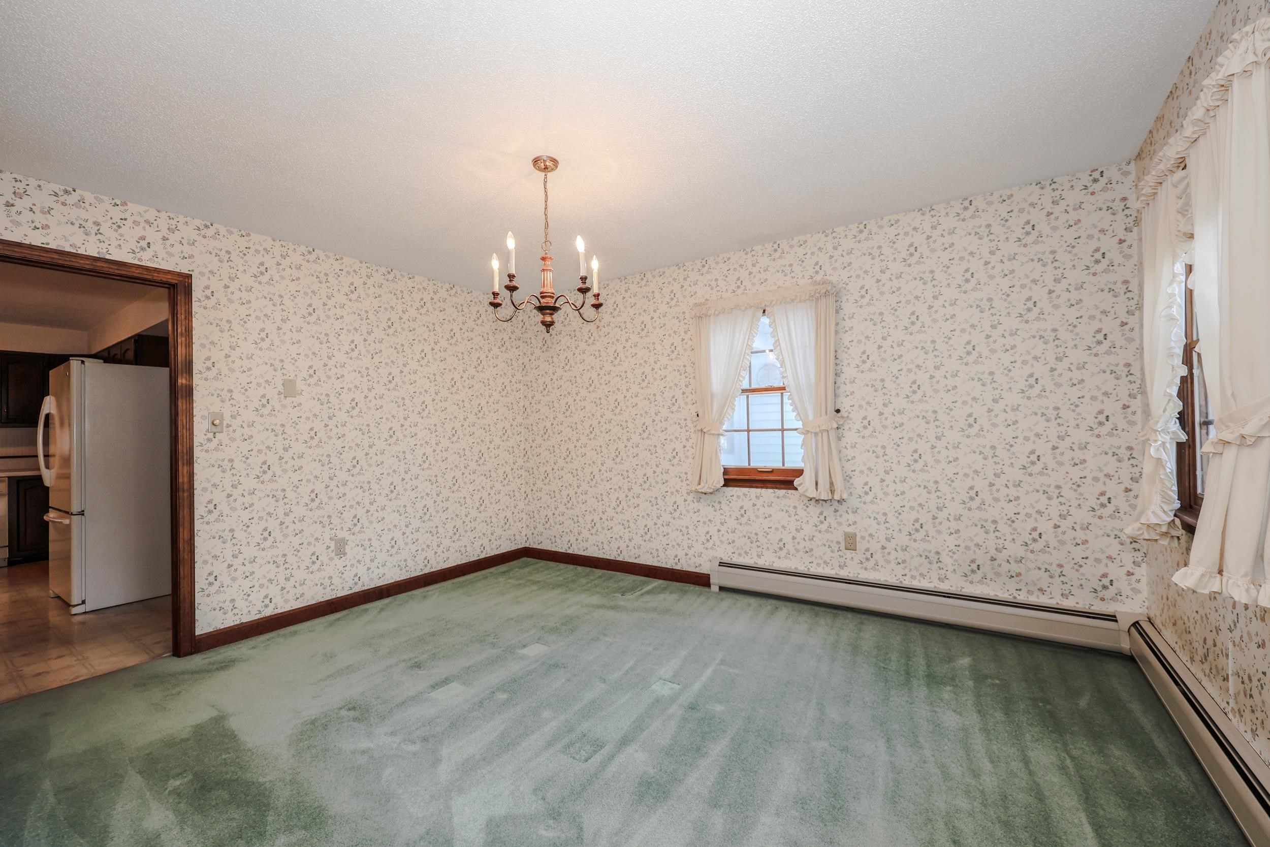 10 Woodland Circle