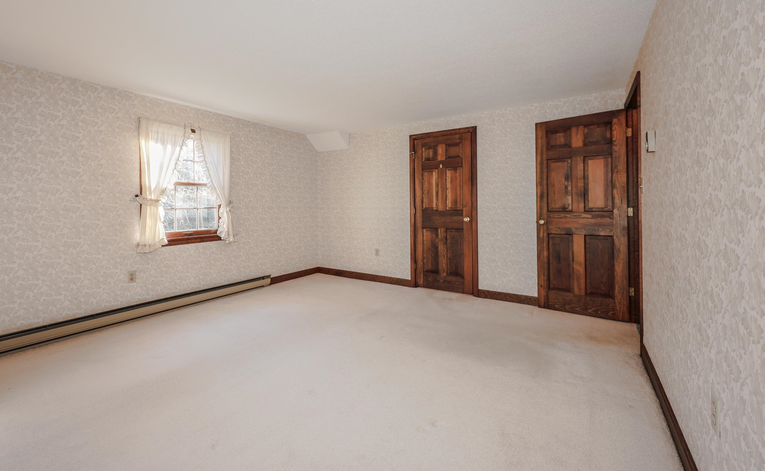 10 Woodland Circle