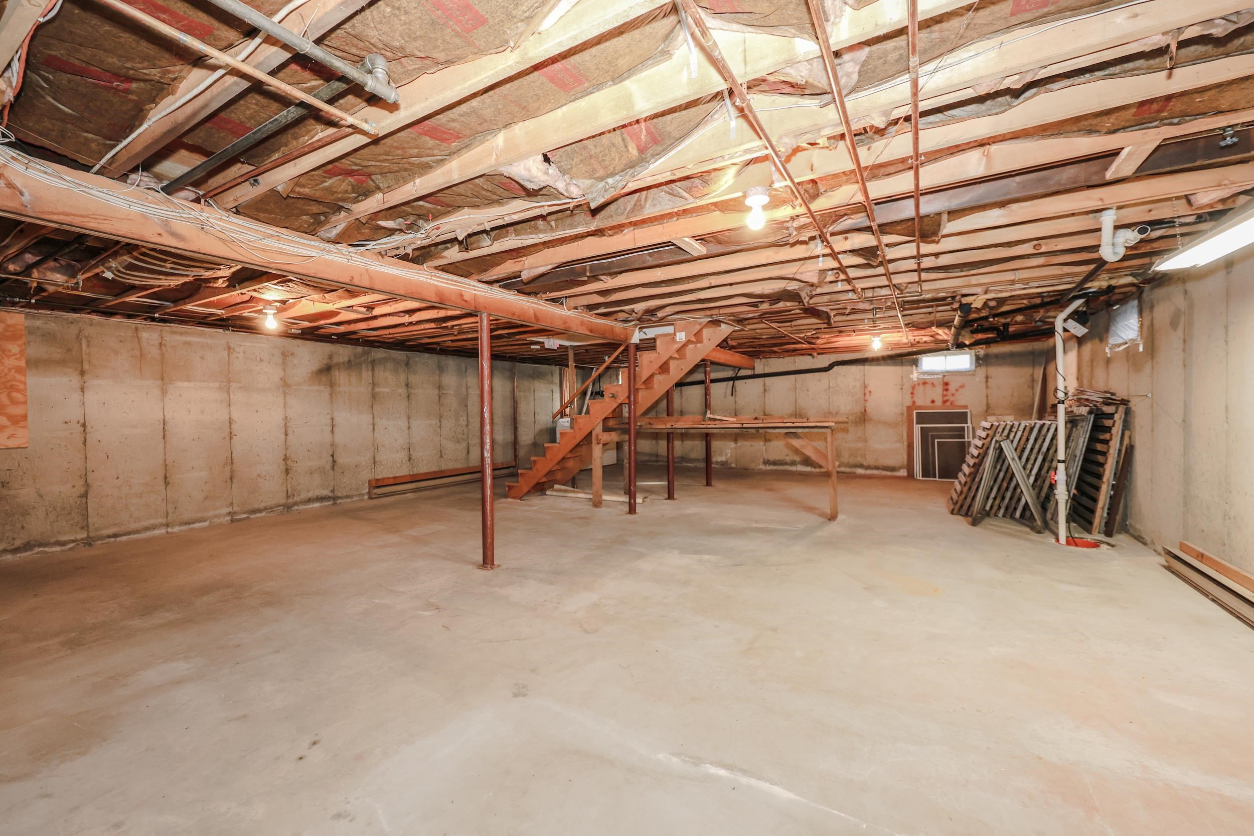 10 Woodland Circle