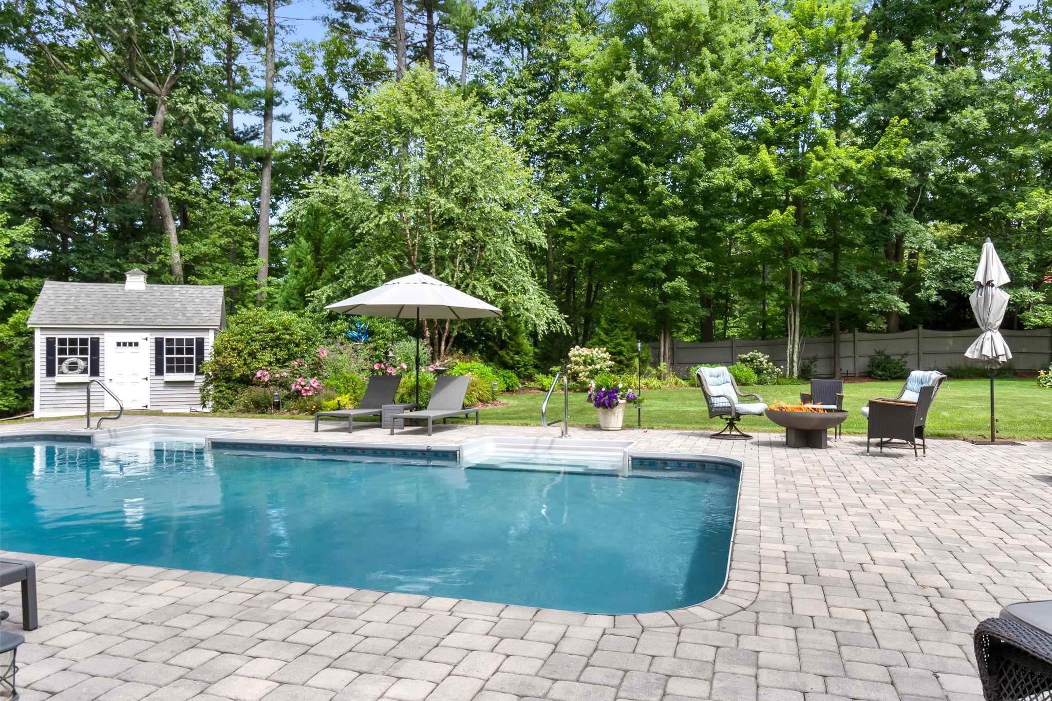 19 Buttonwood Drive