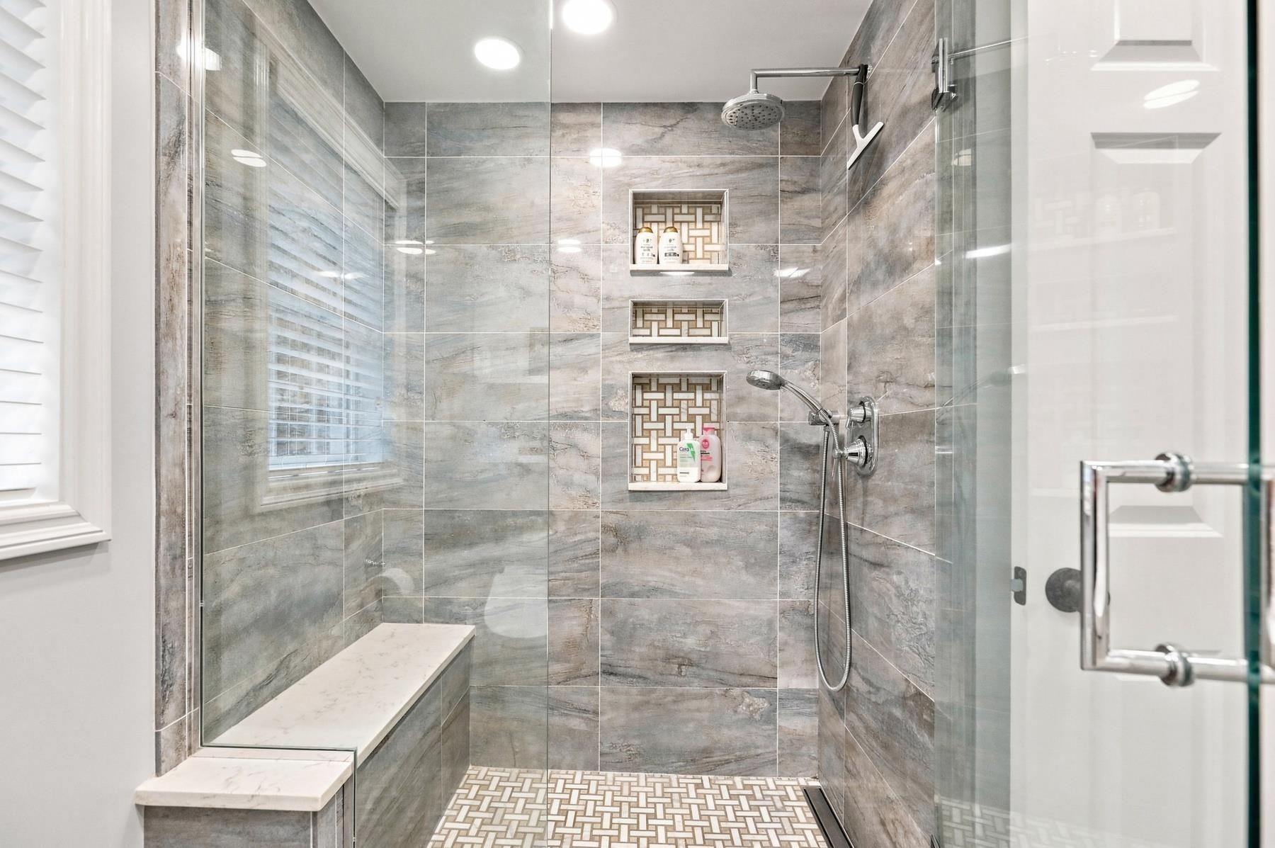 16 Lantern Lane
