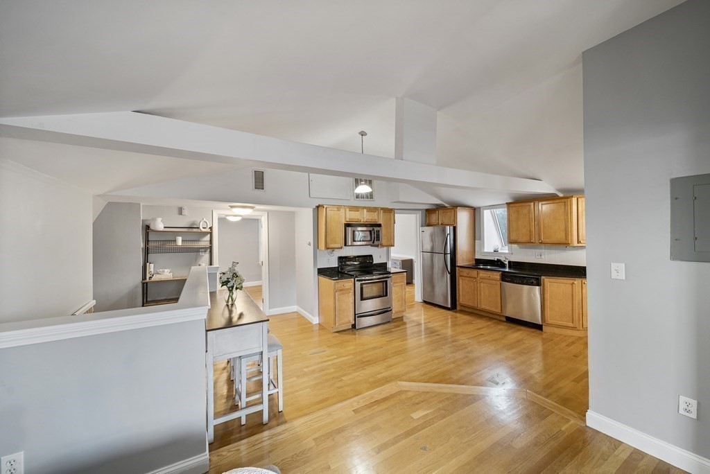 134 Boston St # 3