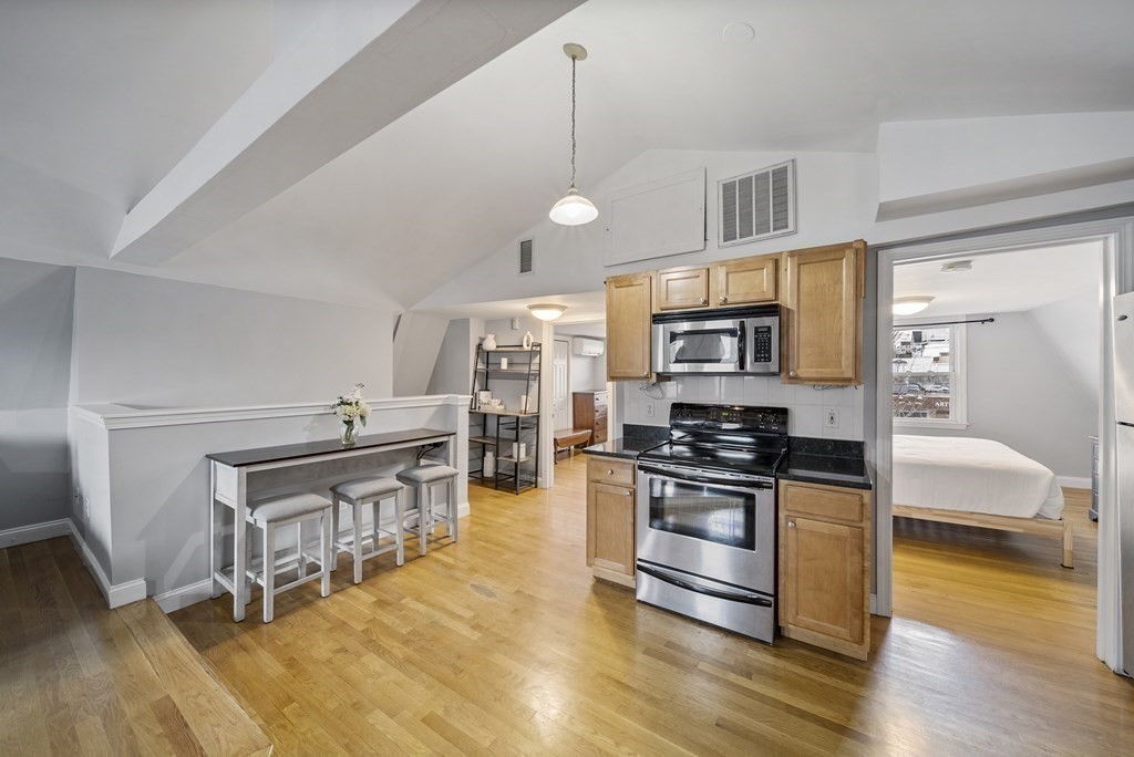 134 Boston St # 3