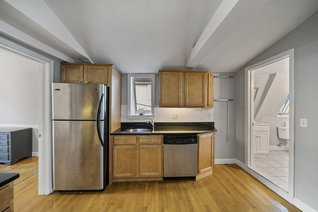 134 Boston St # 3