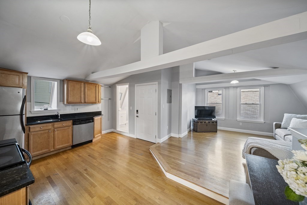 134 Boston St # 3
