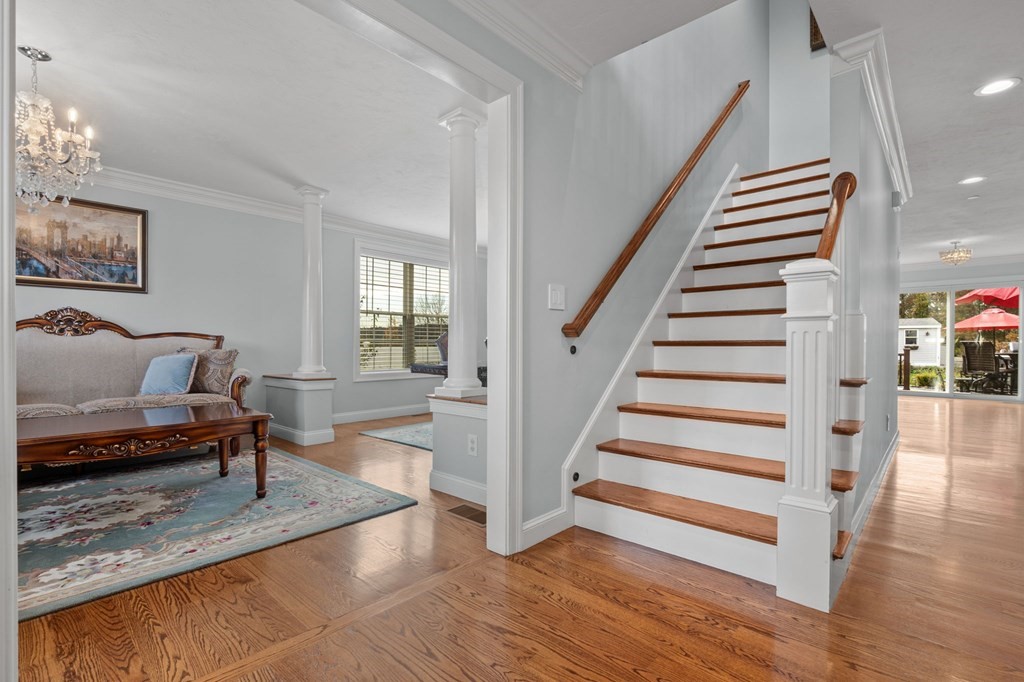 2 Poplar Hill Circle