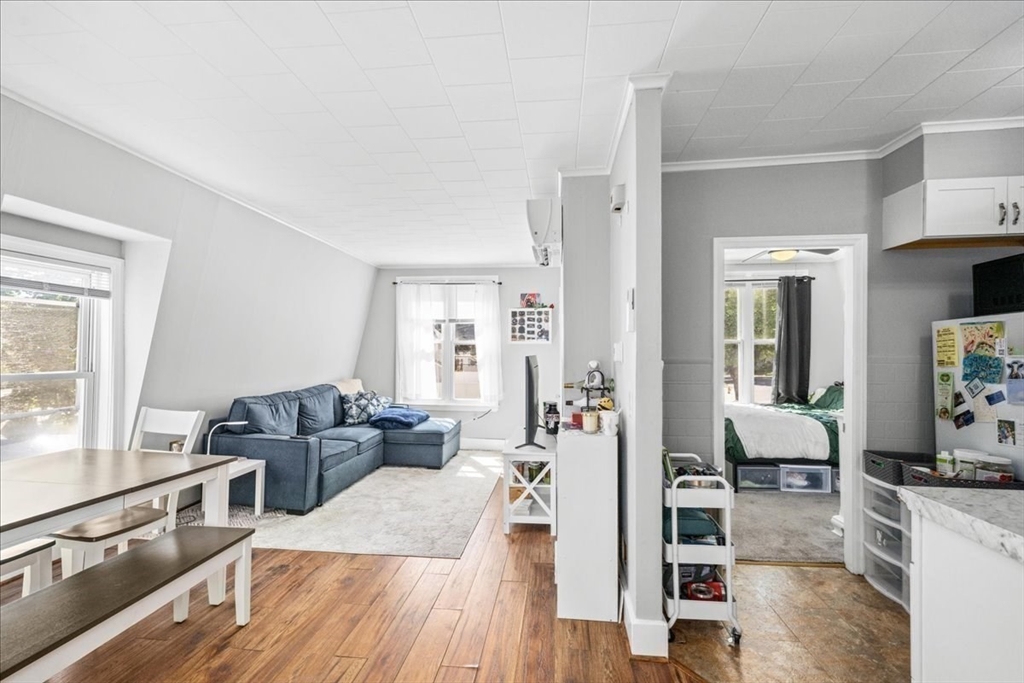 4 Howland Terrace # 2