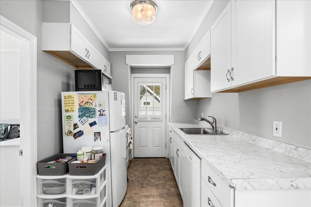 4 Howland Terrace # 2