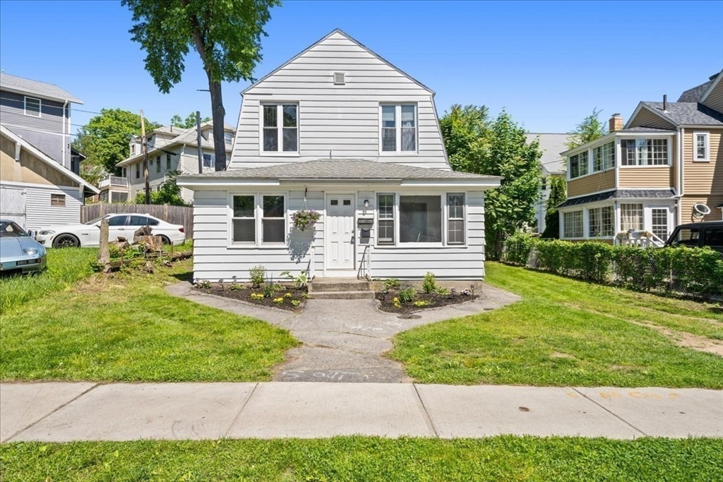 4 Howland Terrace # 2