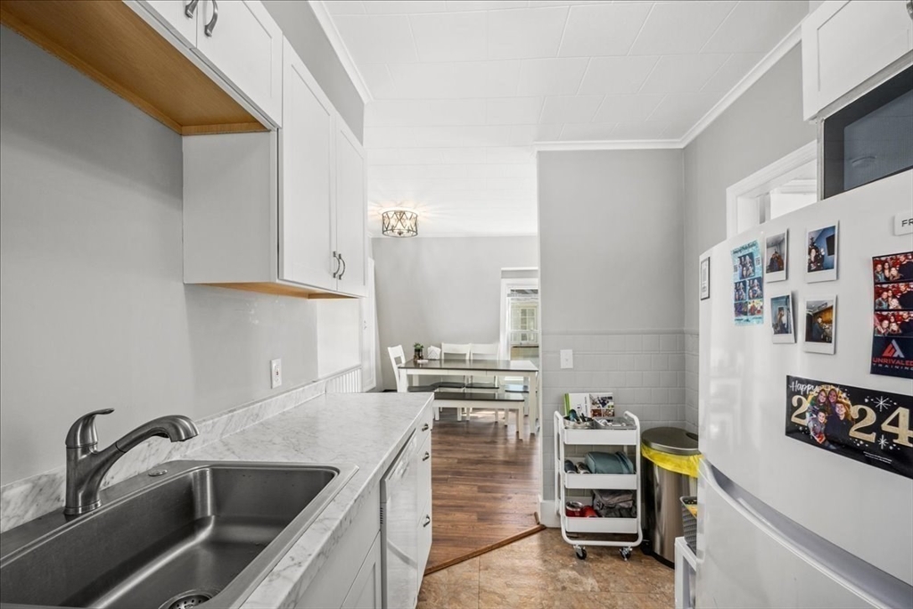 4 Howland Terrace # 2