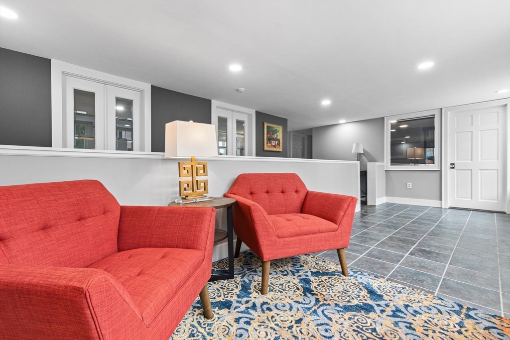 147-149 Merrimac St # 8 Unit: 7-8