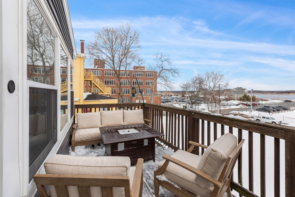 240 Merrimac St # 3