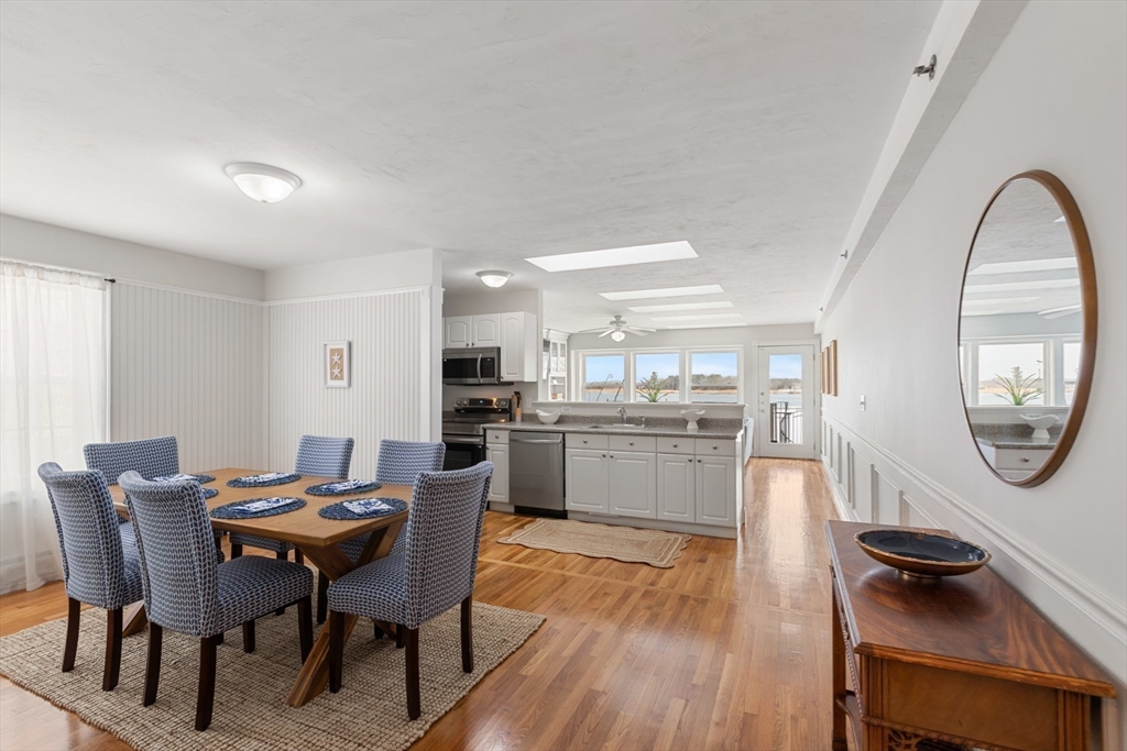 240 Merrimac St # 3