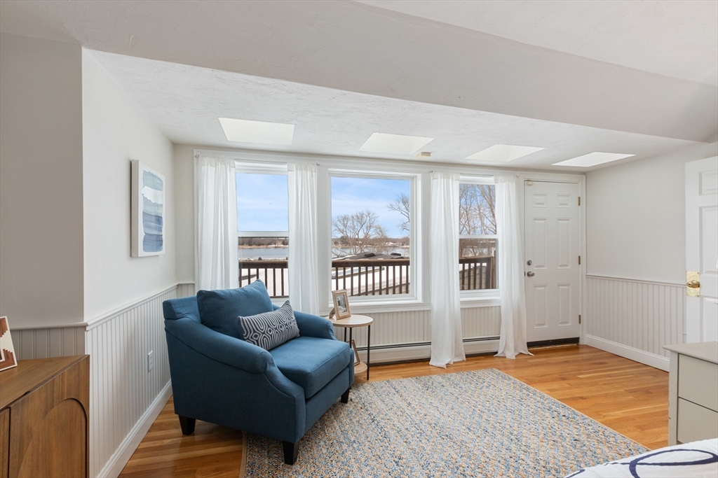 240 Merrimac St # 3