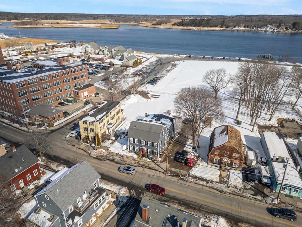 240 Merrimac St # 3