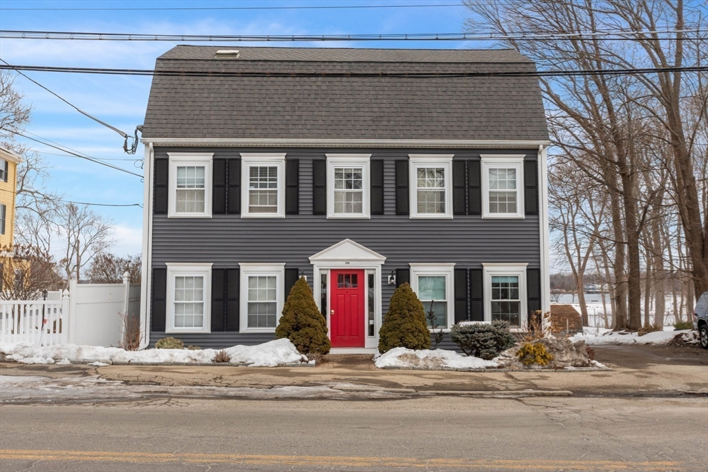 240 Merrimac St # 3