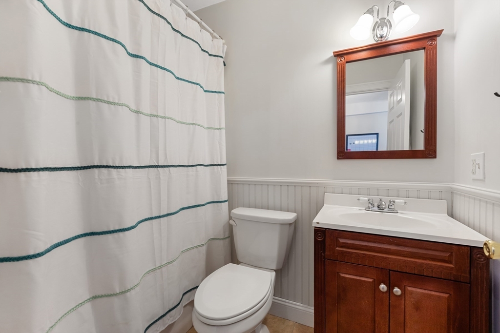 240 Merrimac St # 3