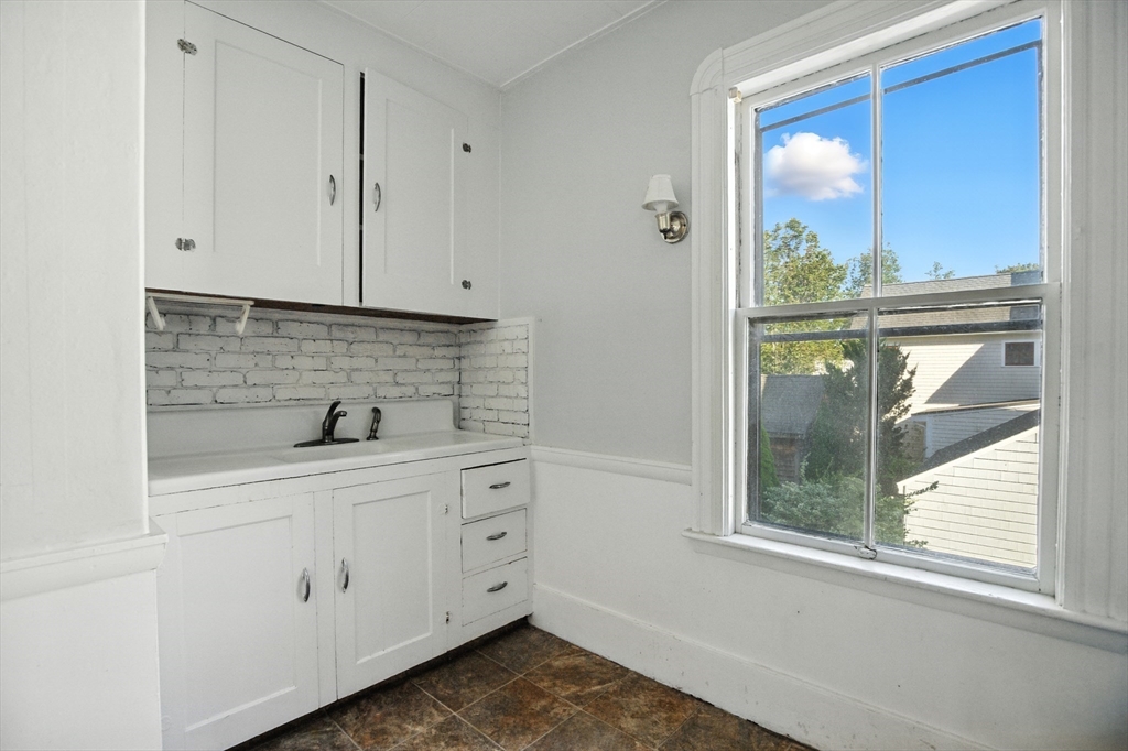 71 Purchase St
