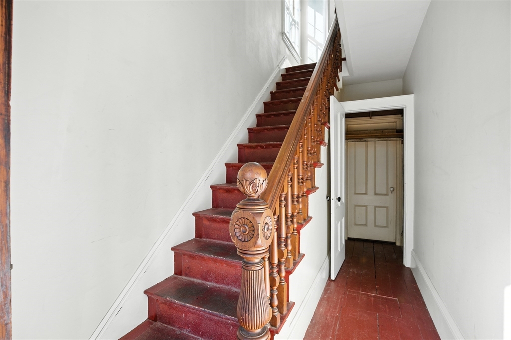 71 Purchase St