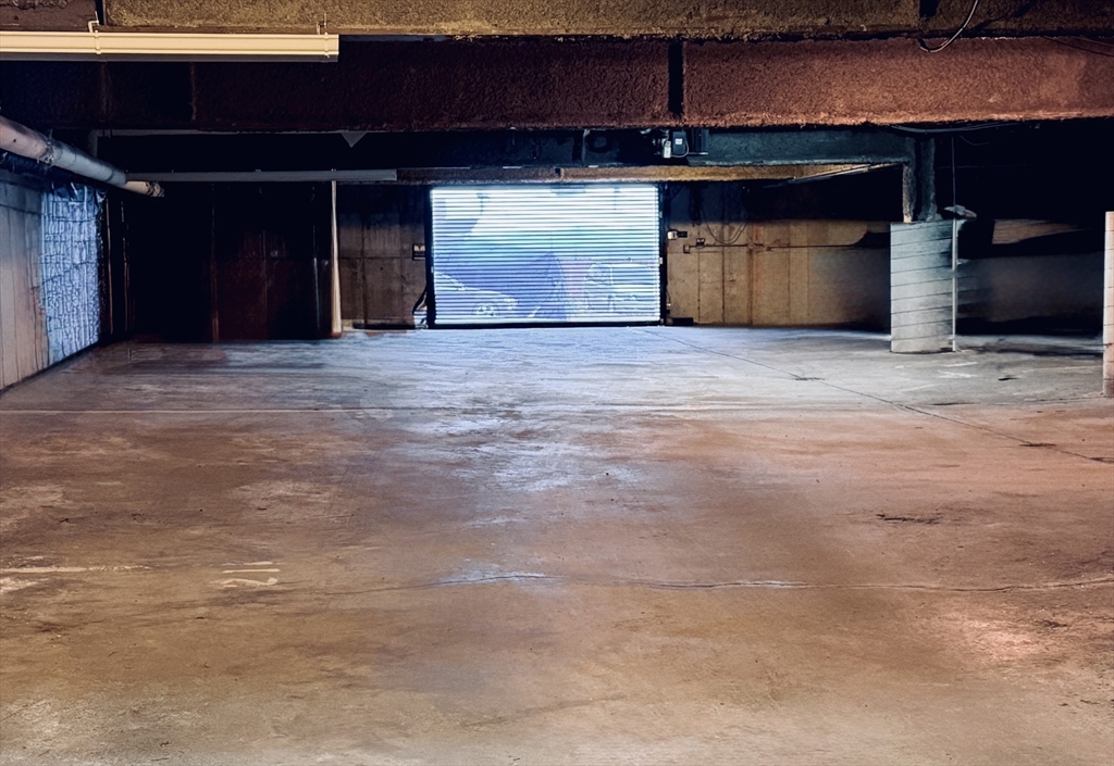 58 Merrimac St # 5 Unit: 2-5