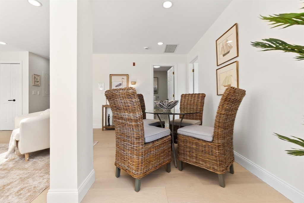 58 Merrimac St # 5 Unit: 2-5