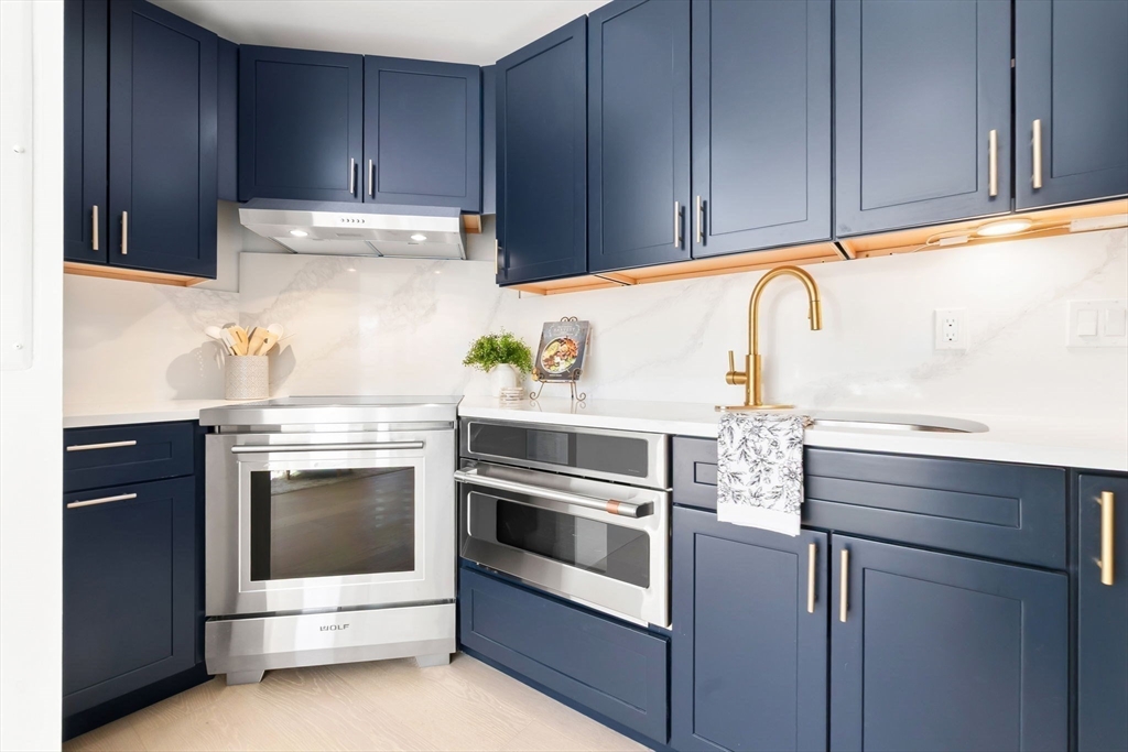 58 Merrimac St # 5 Unit: 2-5