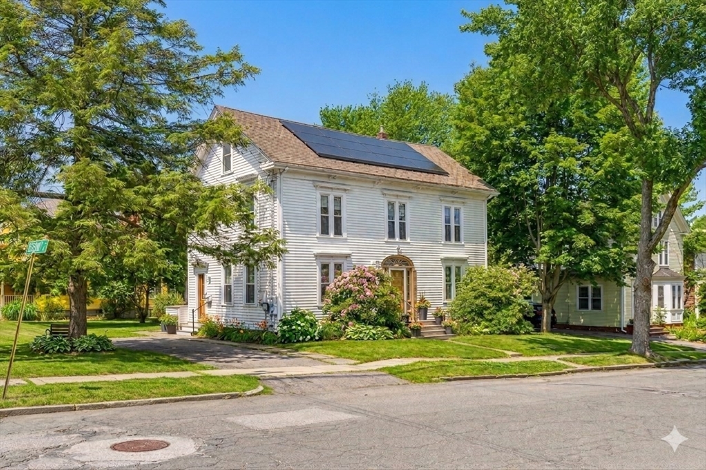 32 Ashland St