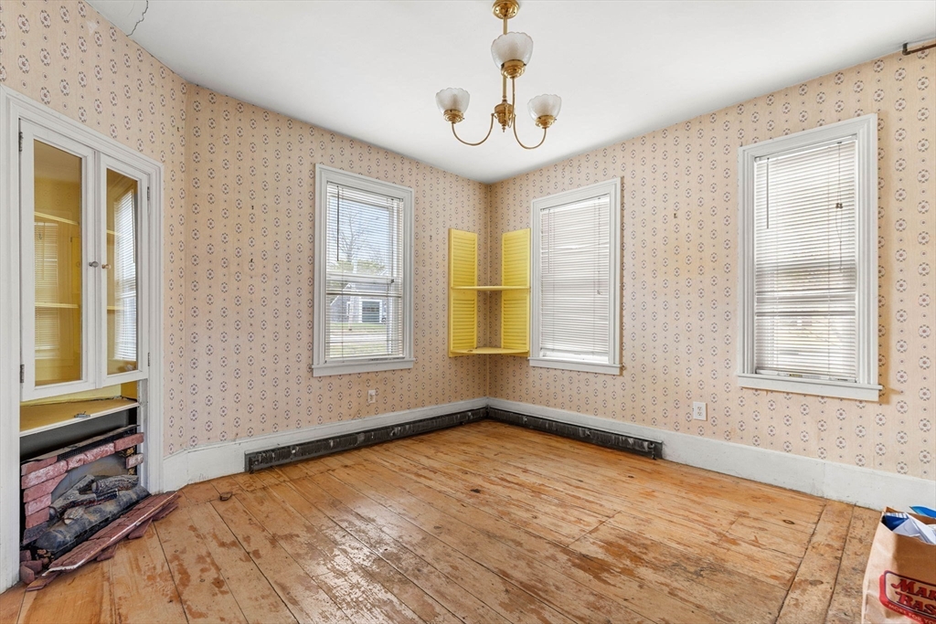 32 Ashland St