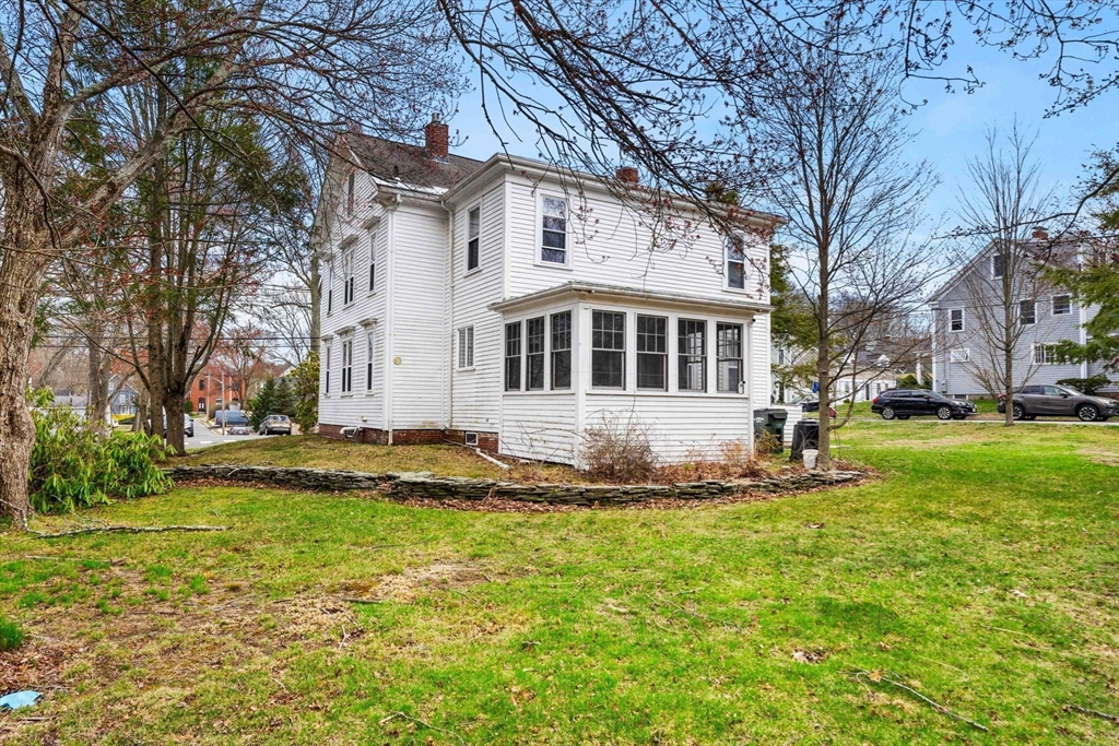 32 Ashland St