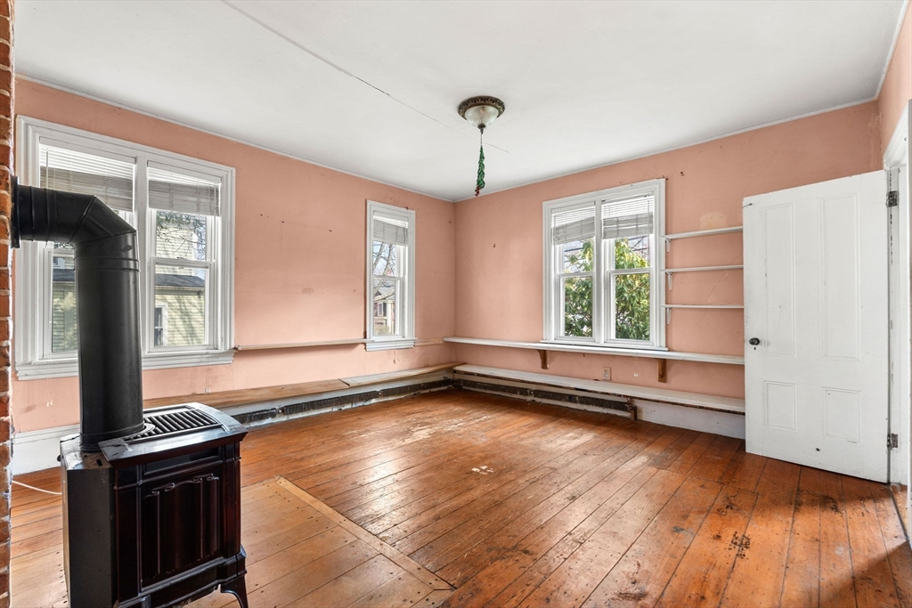 32 Ashland St