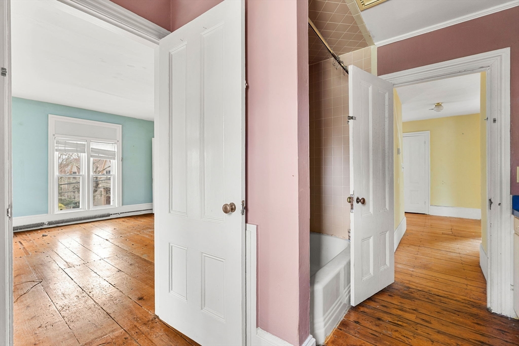 32 Ashland St