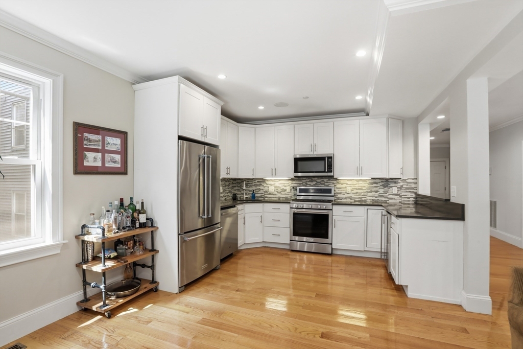 20 Winfield St # 1
