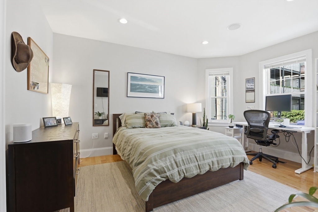 20 Winfield St # 1