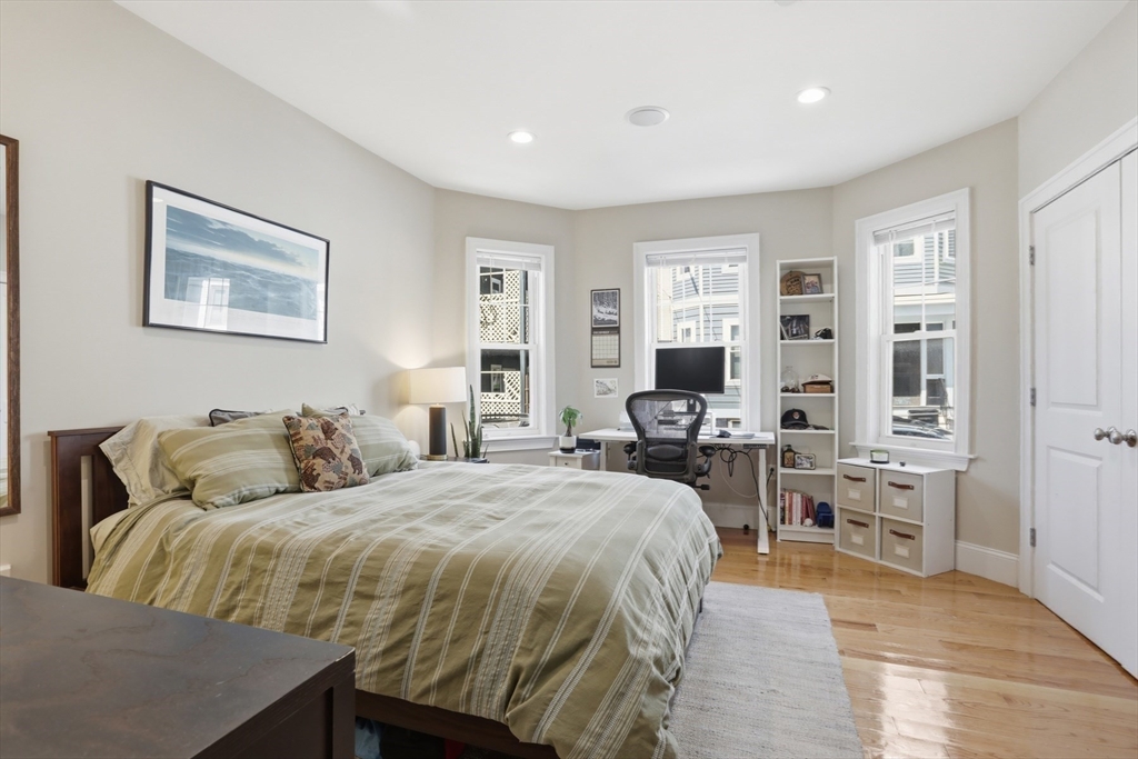 20 Winfield St # 1