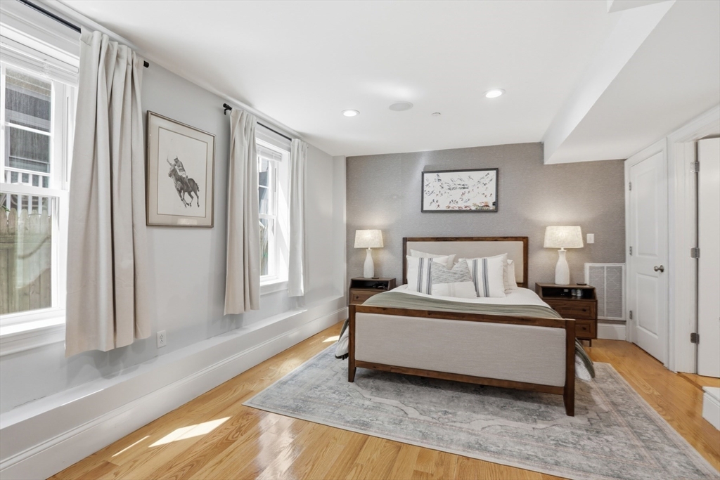20 Winfield St # 1