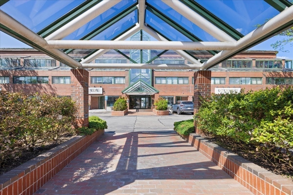 58 Merrimac Street # 5 Unit: 3-5