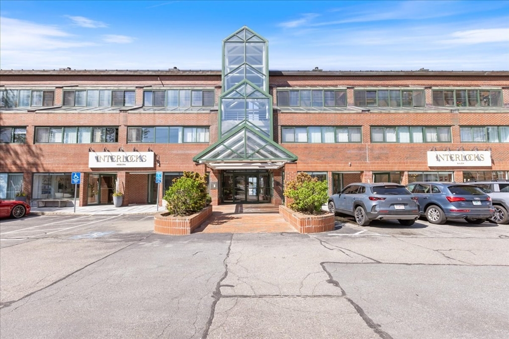 58 Merrimac Street # 5 Unit: 3-5