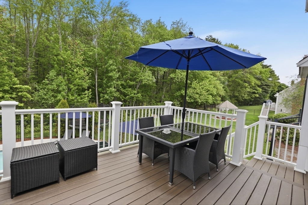40 Frances Dr