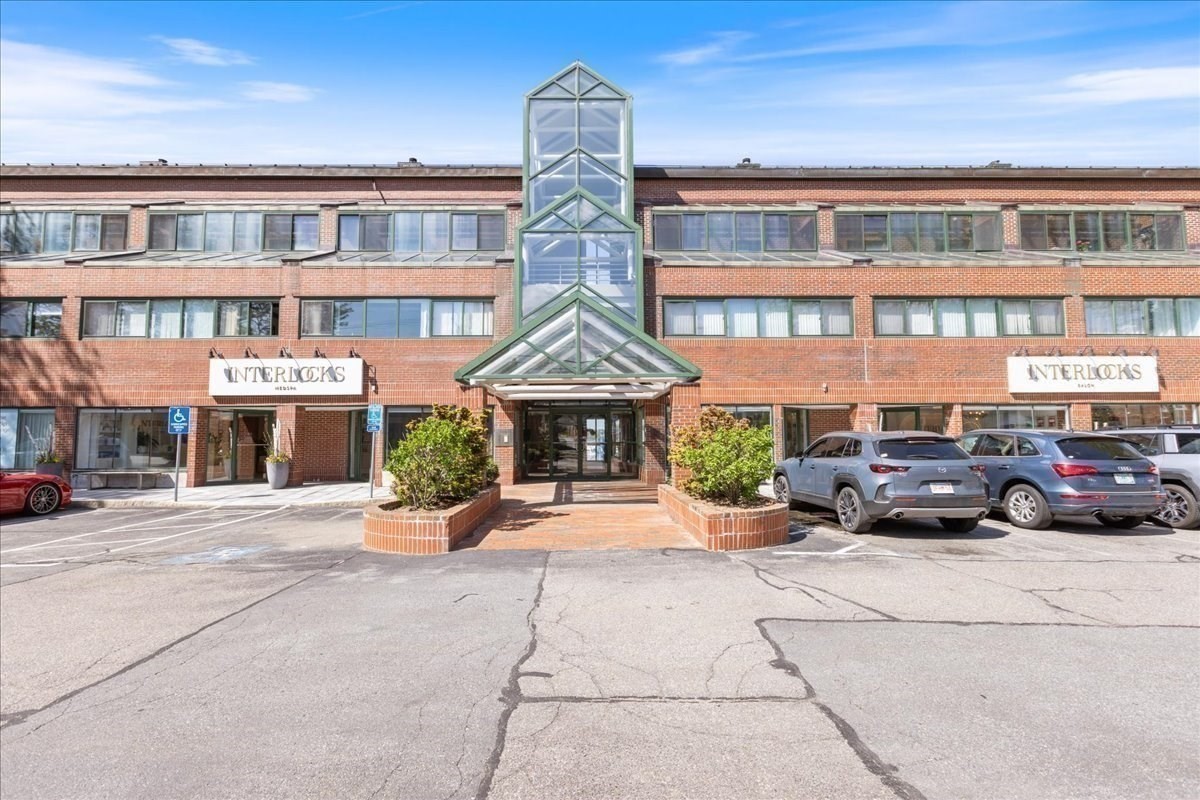 58 Merrimac St # 5 Unit: 3-5