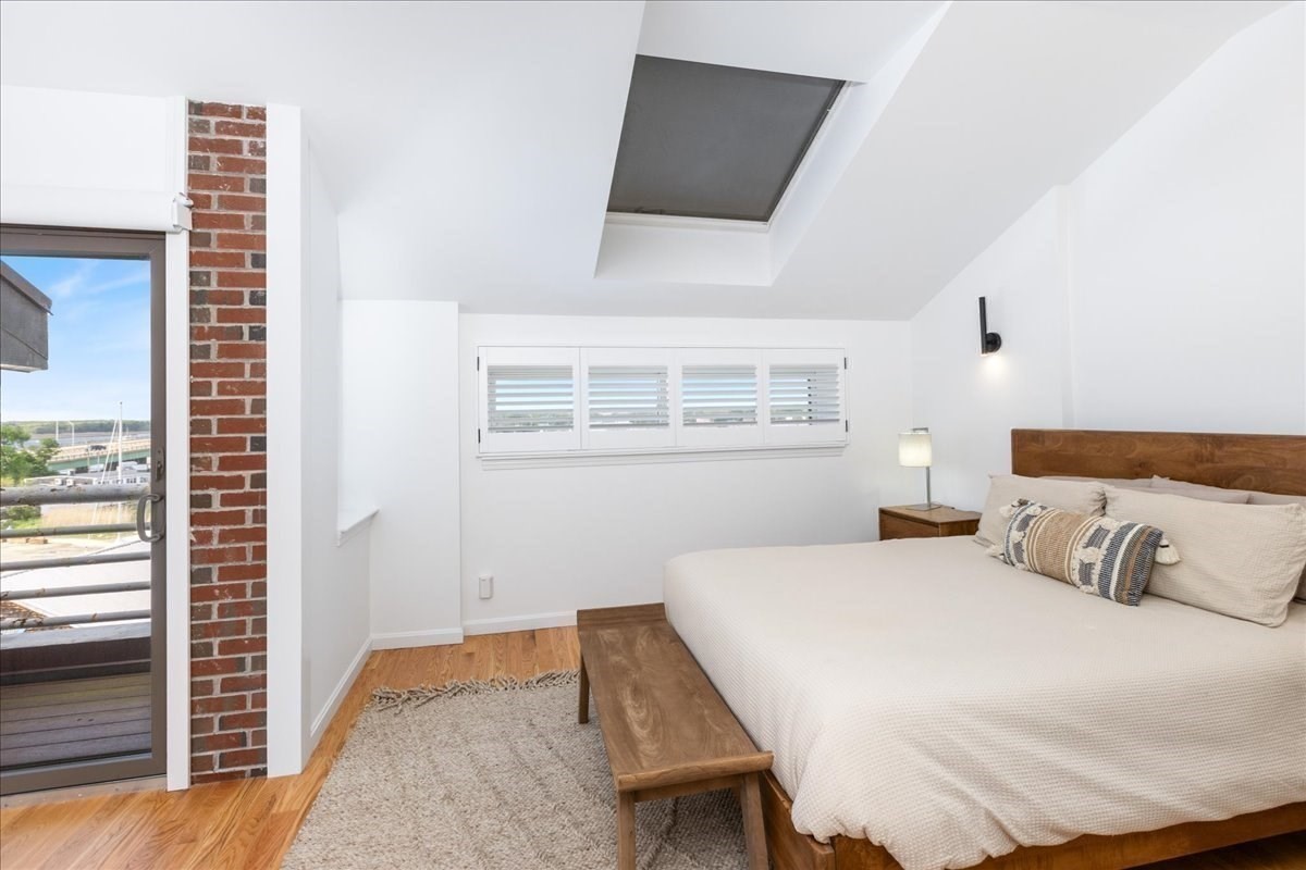 58 Merrimac St # 5 Unit: 3-5