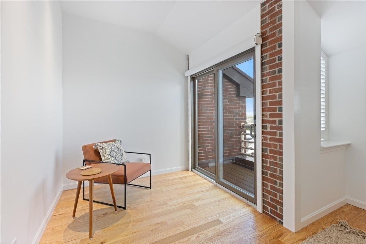 58 Merrimac St # 5 Unit: 3-5