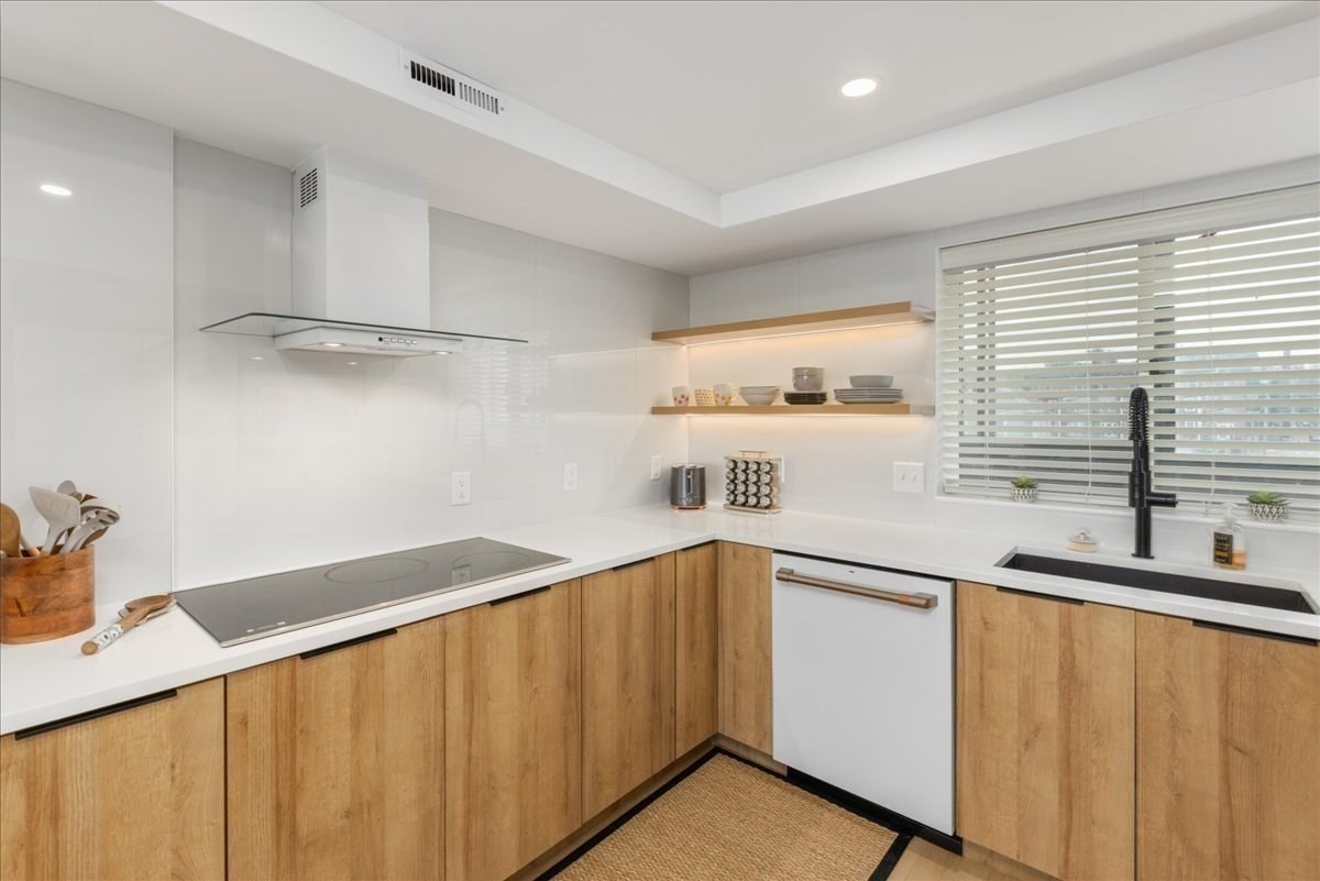 58 Merrimac St # 5 Unit: 3-5