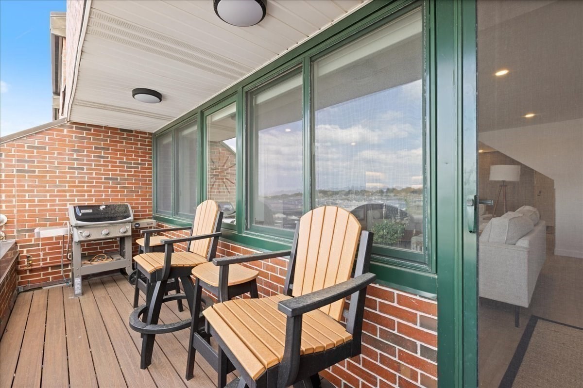 58 Merrimac St # 5 Unit: 3-5
