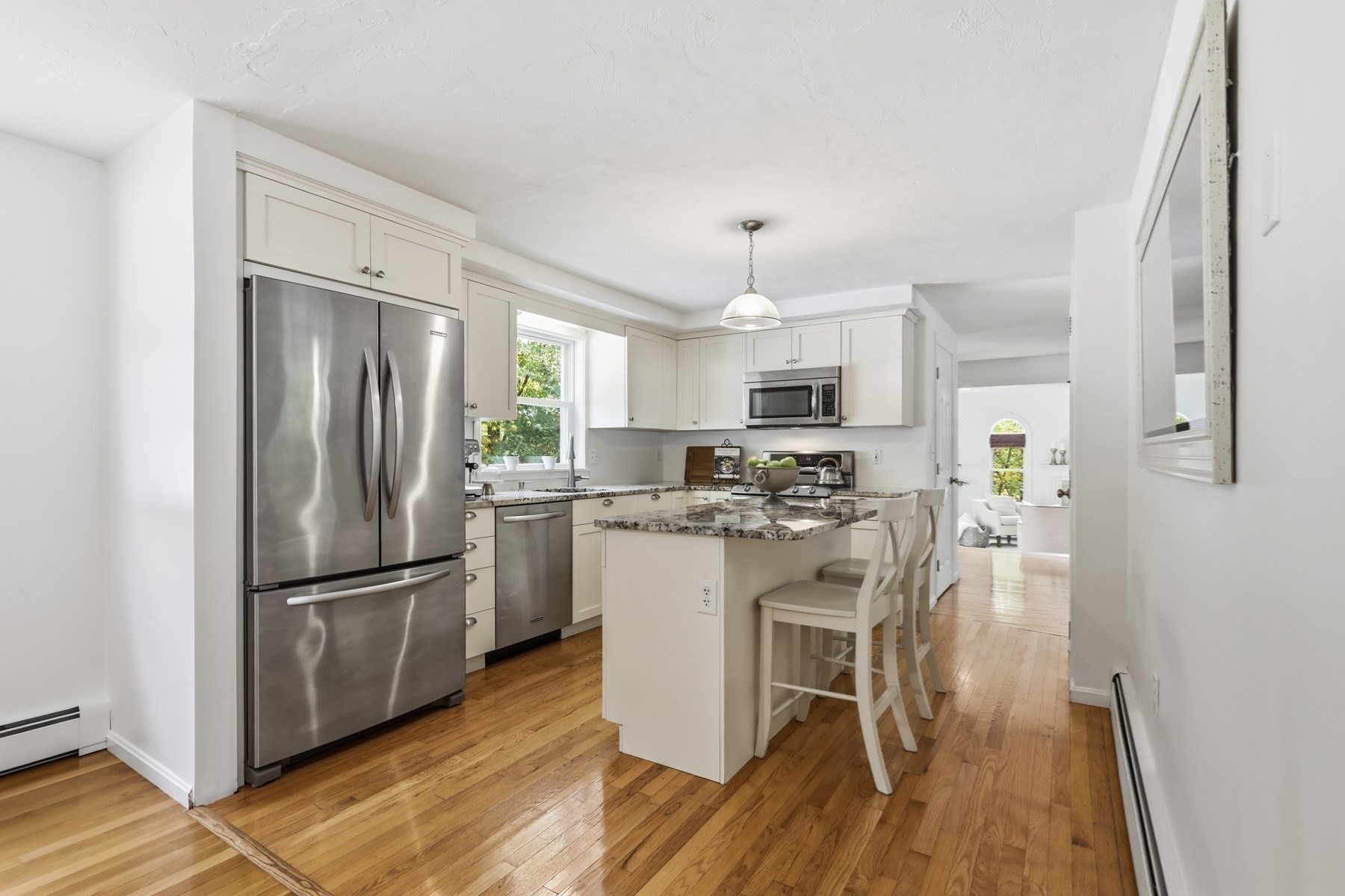 14 Dunvegan Dr