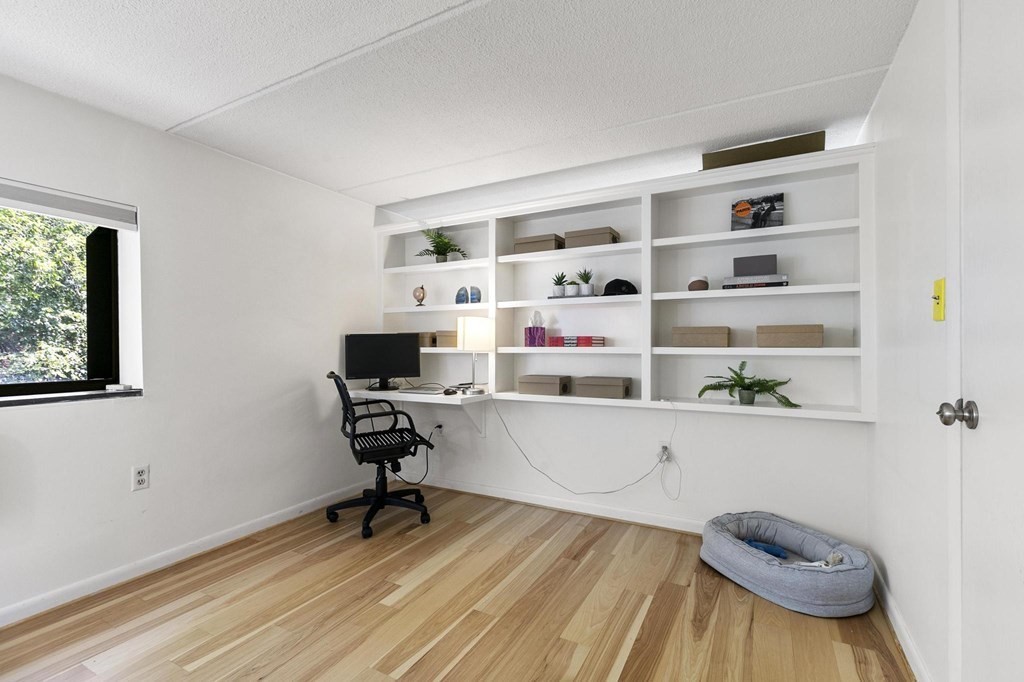 993 Mass. Ave. # 228