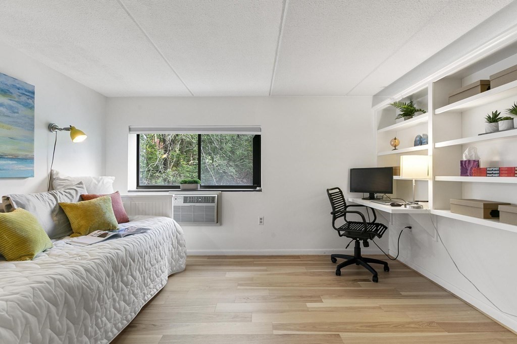 993 Mass. Ave. # 228