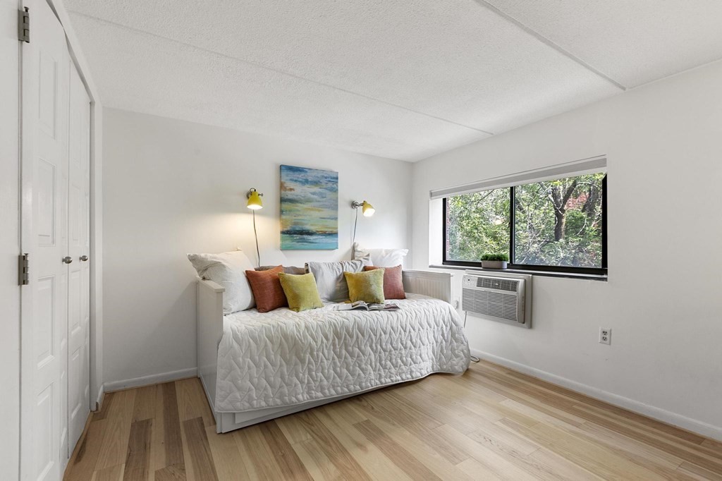 993 Mass. Ave. # 228