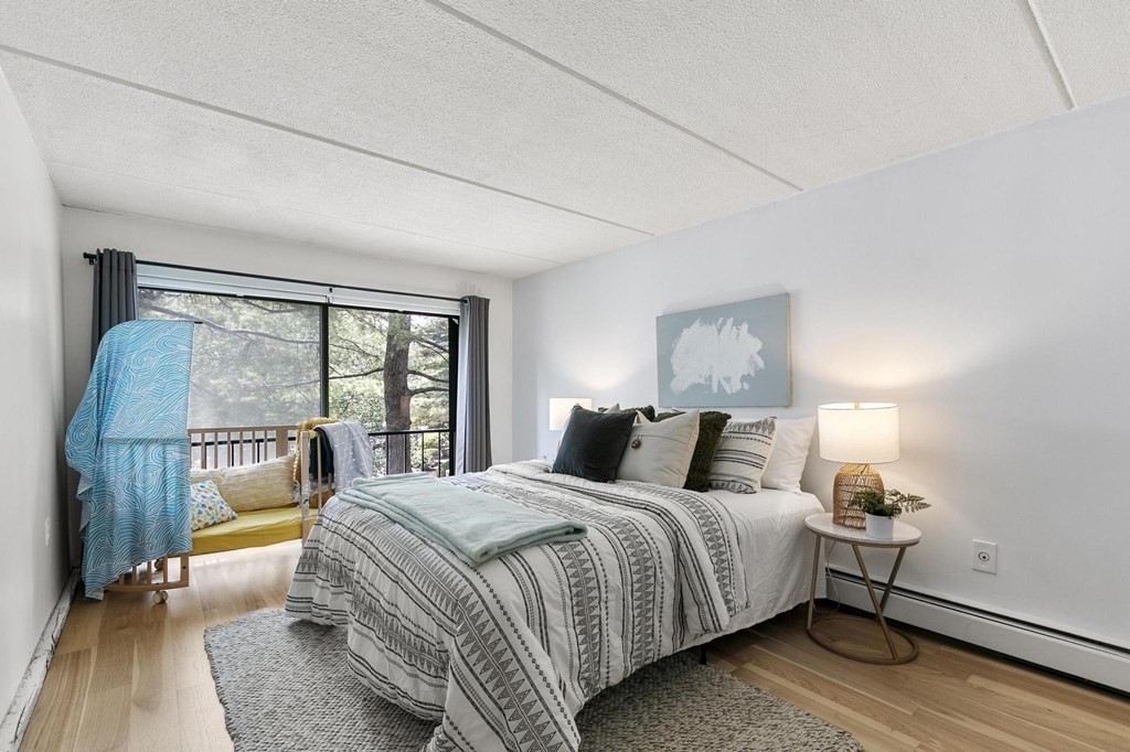 993 Mass. Ave. # 228